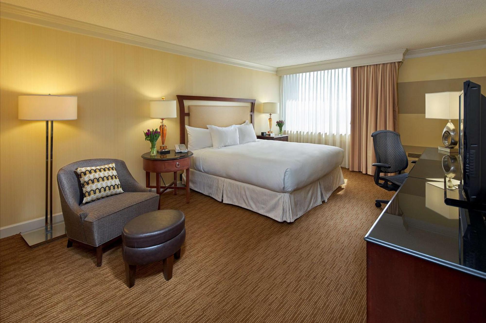 Hotel Hilton Raleigh North Hills Exteriér fotografie